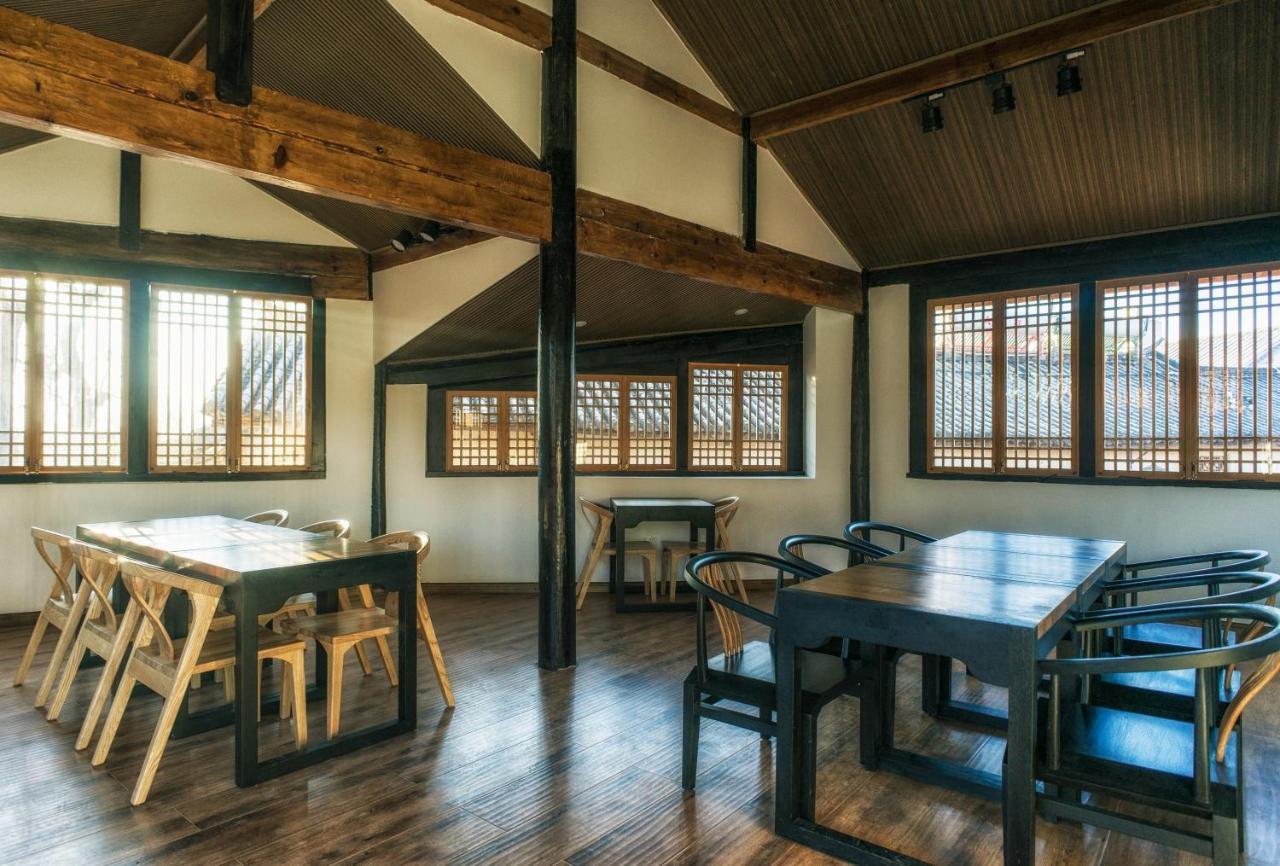 Отель Dali Shaxi Qing Jing Courtyard Jianchuan Экстерьер фото